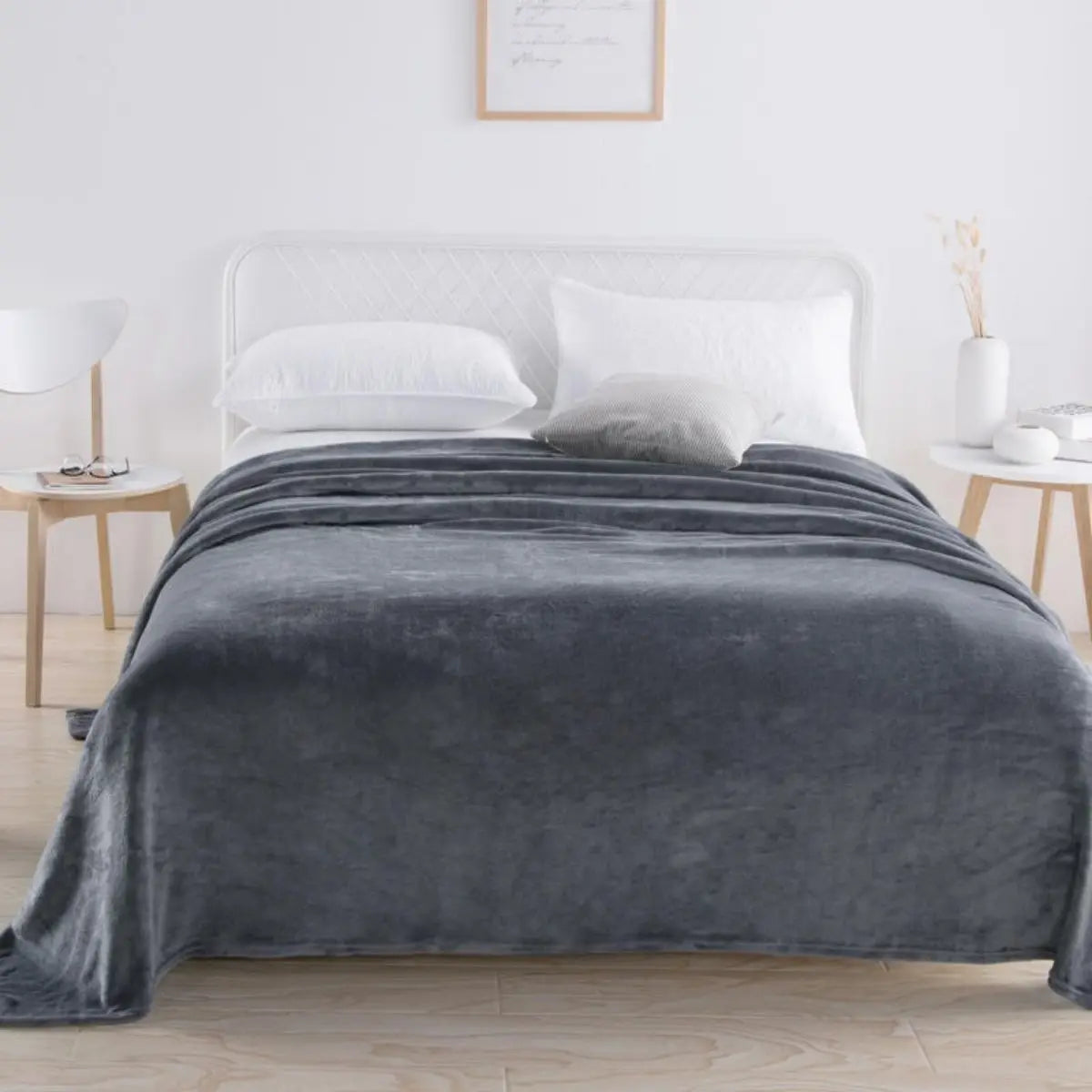 1PC Simple Plush Blanket – Thickened, Warm & Multifunctional Farley Fabric Cover - Image 2